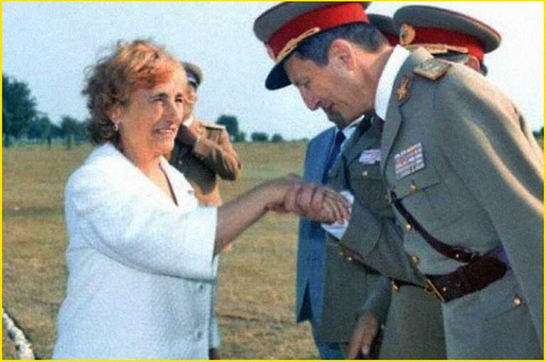 Vezi câți amanți a avut Elena Ceaușescu și ce au pățit